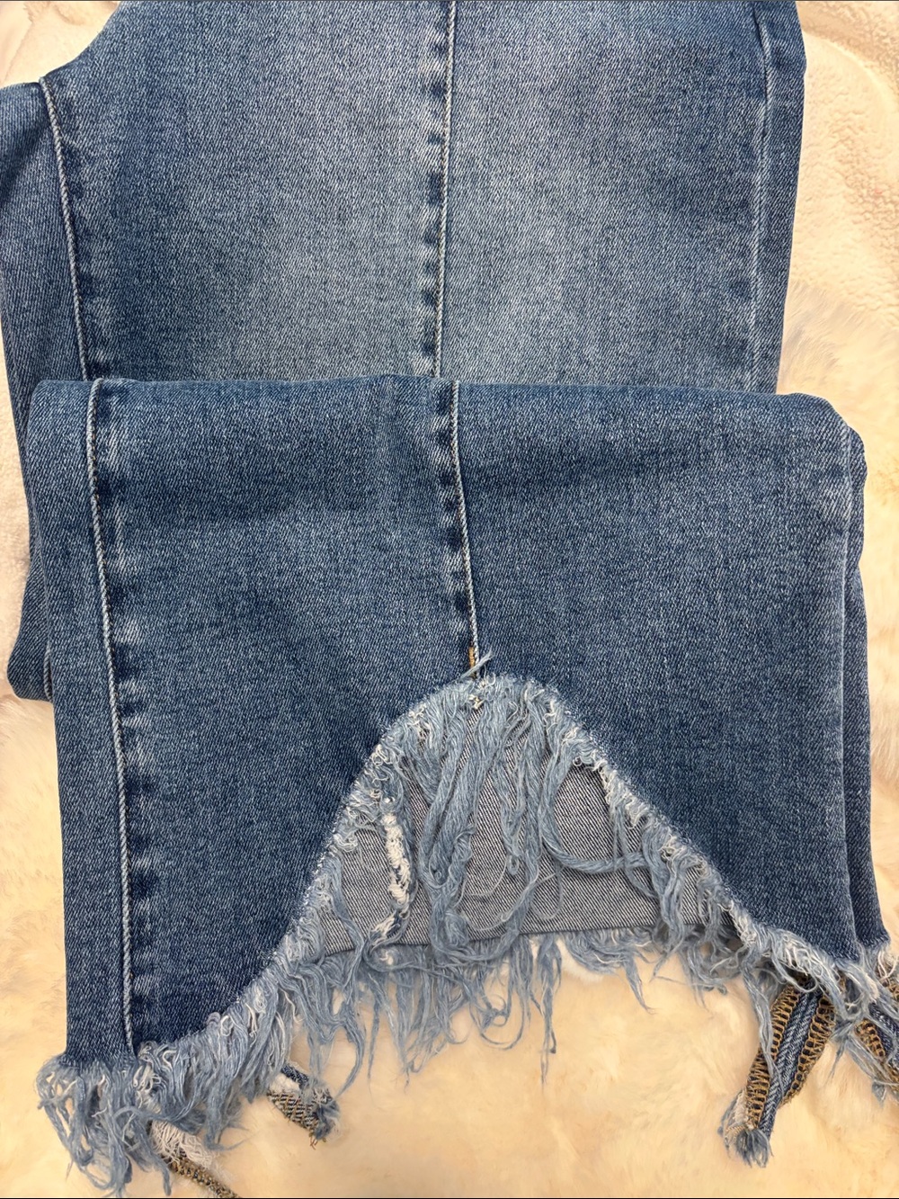 Mica High-Rise Blue Denim Jeans with Raw Hem - Picture 3 of 6